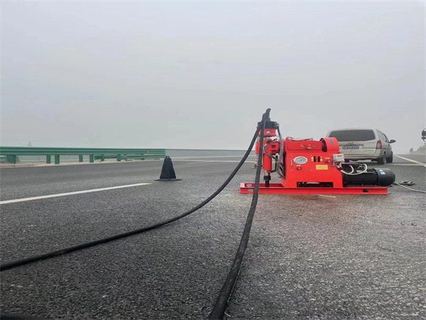 永平马路路基路面开裂下沉注浆加固灌浆