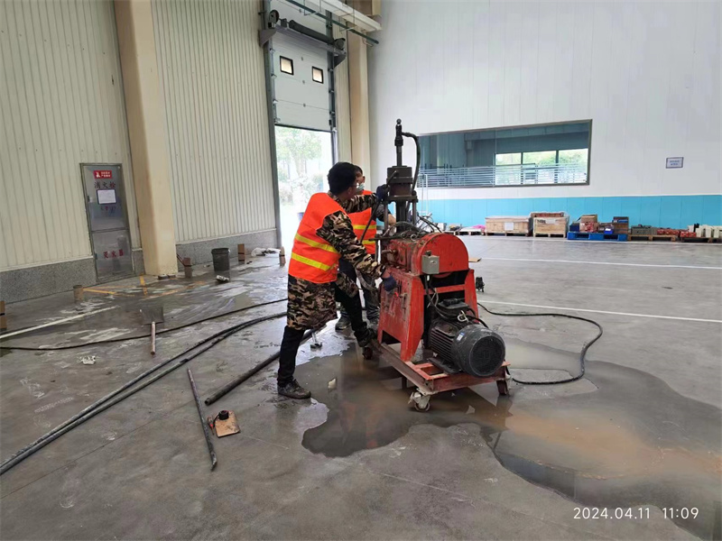 永平厂房地面下沉塌陷注浆加固施工